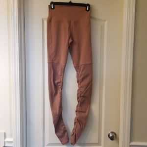 Alo Goddess leggings